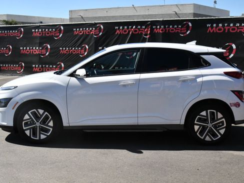 Used 2023 Hyundai Kona SEL w/ Cargo Package FWD image 4