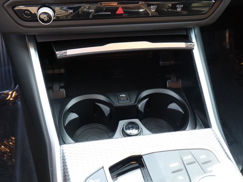 Used 2025 BMW 330i Sedan w/ M Sport Package image 22