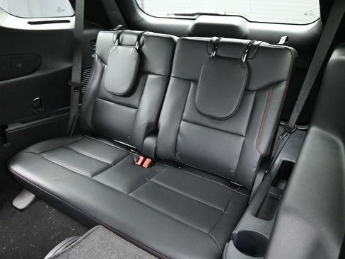 New 2026 Ford Explorer ST-Line w/ ST-Line Street Pack image 22