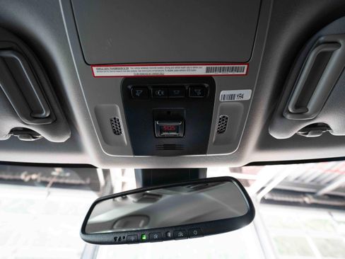 Used 2019 Toyota Camry XSE FWD image 18