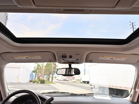 Used 2010 Chevrolet Tahoe LT w/ Luxury Package image 17