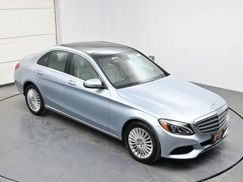 Used 2017 Mercedes-Benz C 300 4MATIC Sedan image 15