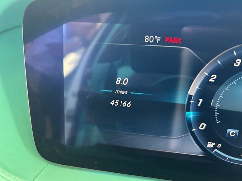 Used 2019 Mercedes-Benz S 560 Sedan w/ Premium Package image 60