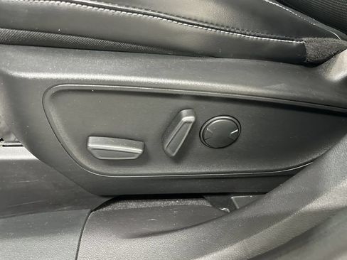 Used 2023 Ford Escape Platinum AWD/4WD image 10