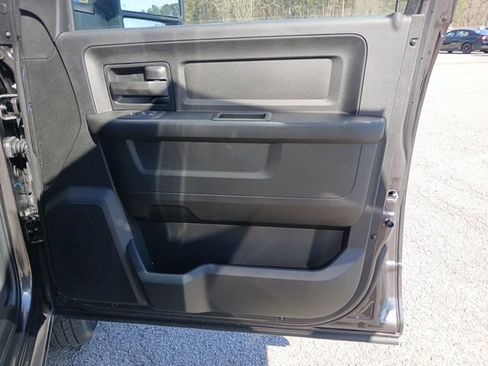 New 2026 RAM 3500 4x4 Crew Cab DRW image 27