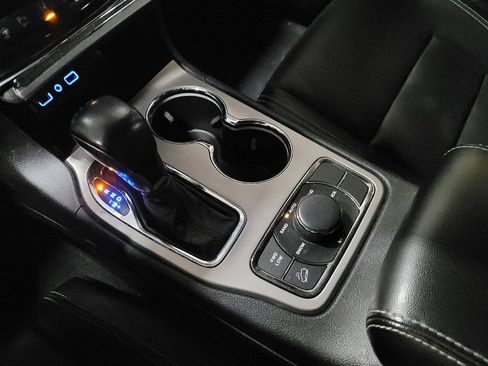 Used 2021 Jeep Grand Cherokee Limited w/ Quick Order Package 28K 80th AWD/4WD image 26