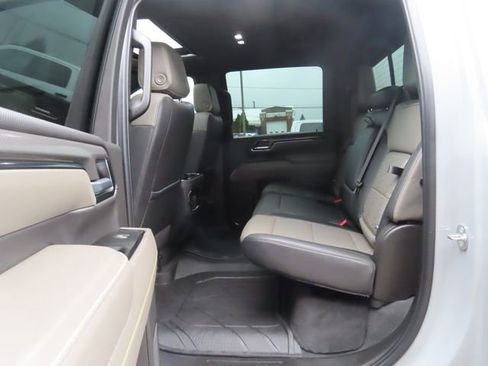 Used 2024 Chevrolet Silverado 2500 ZR2 w/ Technology Package AWD/4WD image 23