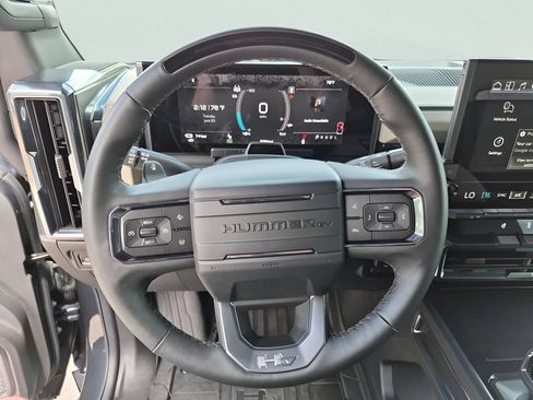 New 2026 GMC Hummer EV SUV AWD/4WD image 19