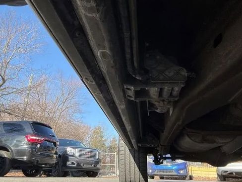 Used 2018 GMC Yukon Denali w/ Denali Ultimate Package image 10