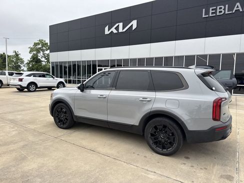 Used 2022 Kia Telluride SX w/ SX Prestige Package AWD/4WD image 21