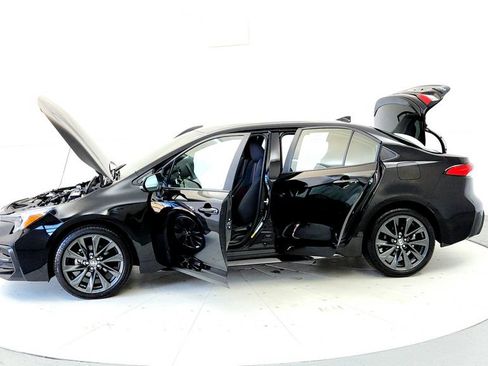 Certified 2024 Toyota Corolla SE FWD image 10