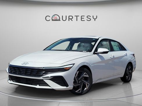 New 2026 Hyundai Elantra Limited image 1