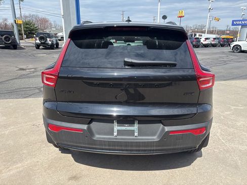 New 2026 Volvo XC40 B5 Ultra w/ Protection Package Premier AWD/4WD image 7