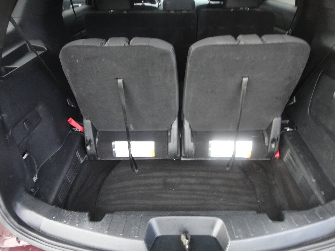 Used 2019 Ford Explorer XLT w/ Equipment Group 201A FWD image 15