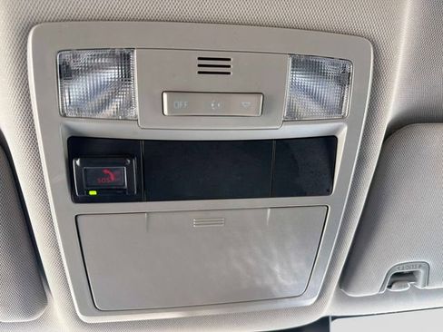 Used 2020 Toyota Tacoma SR w/ SR Convenience Package RWD image 29