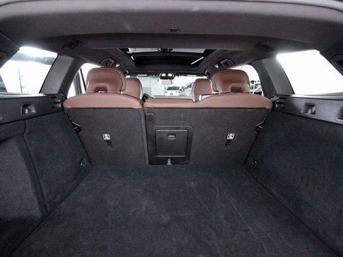 Certified 2025 Volvo V60 B5 Cross Country Plus image 23