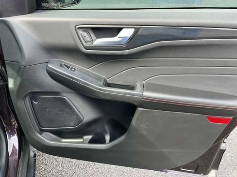 Used 2023 Ford Escape ST-Line w/ Tech Pack #1 FWD image 24