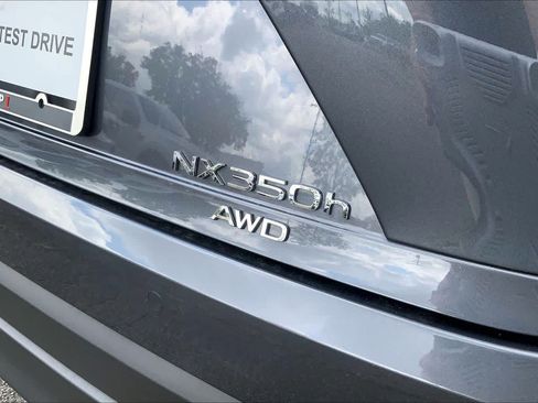 Used 2025 Lexus NX 350h AWD w/ Luxury Package image 10