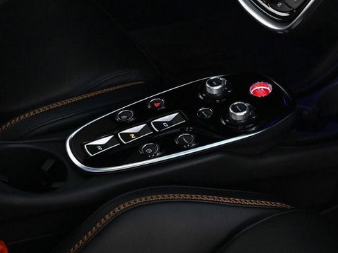 Used 2023 McLaren GT RWD image 20
