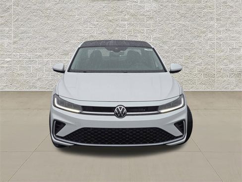 New 2026 Volkswagen Jetta SE FWD image 2