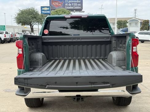 Used 2024 Chevrolet Silverado 1500 LT RWD image 30