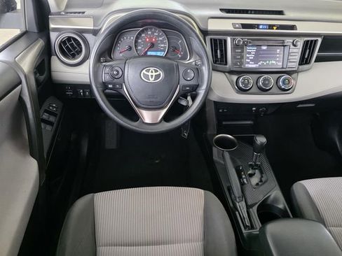 Used 2014 Toyota RAV4 LE FWD image 11