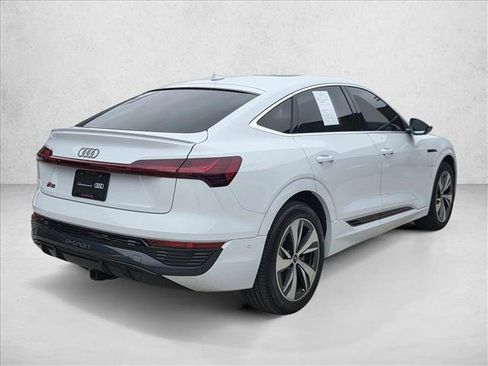 Certified 2024 Audi Q8 e-tron Premium Plus w/ Premium Plus Package image 5