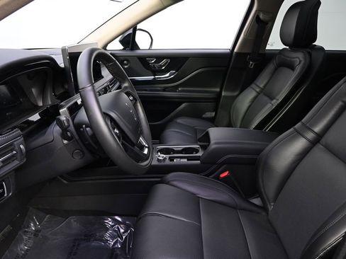 New 2026 Lincoln Corsair Reserve image 13