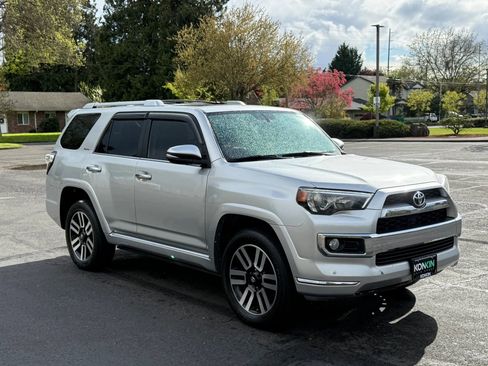 Used 2016 Toyota 4Runner Limited image 8