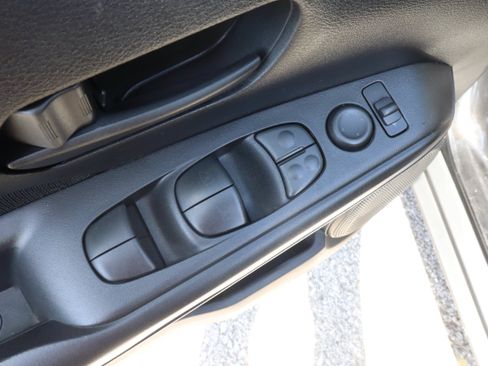 Used 2023 Nissan Kicks S FWD image 14