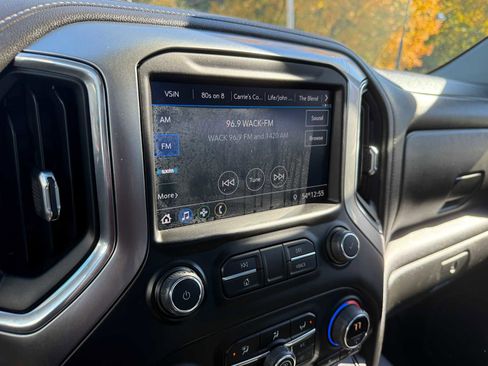 Used 2022 Chevrolet Silverado 2500 LT w/ Convenience Package image 39