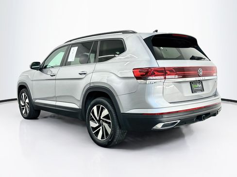 Used 2025 Volkswagen Atlas SE AWD/4WD image 5