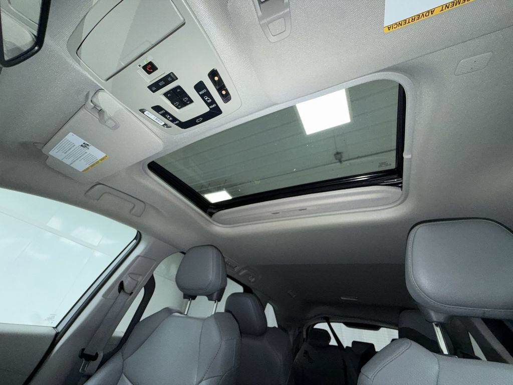 Certified 2024 Toyota Sienna XLE w/ XLE Plus Package AWD/4WD image 25
