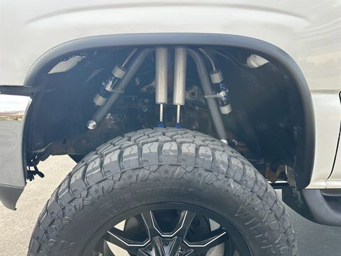 Used 2002 GMC Yukon XL 2500 SLT image 62