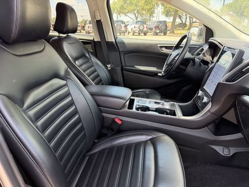 Used 2024 Ford Edge SEL AWD/4WD image 15