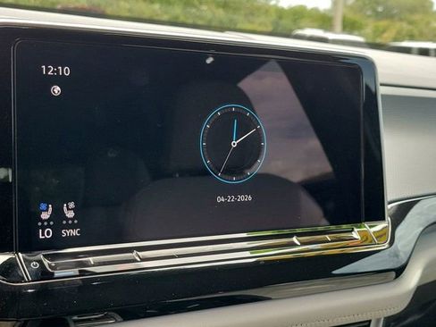 Used 2025 Volkswagen Atlas Cross Sport SEL Premium R-Line image 24