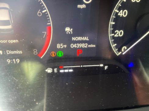 Used 2025 Honda Civic Sport image 5