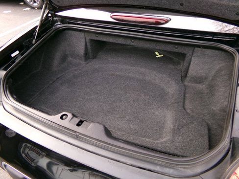 Used 2005 Ford Thunderbird Deluxe image 29