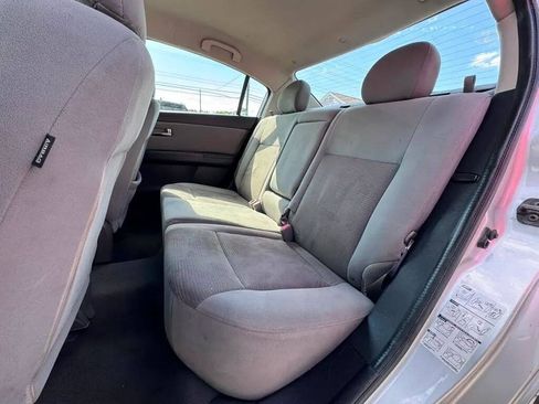 Used 2011 Nissan Sentra 2.0 SR FWD image 11