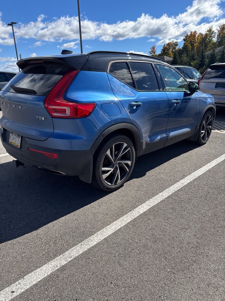 Used 2019 Volvo XC40 T5 R-Design AWD/4WD image 5