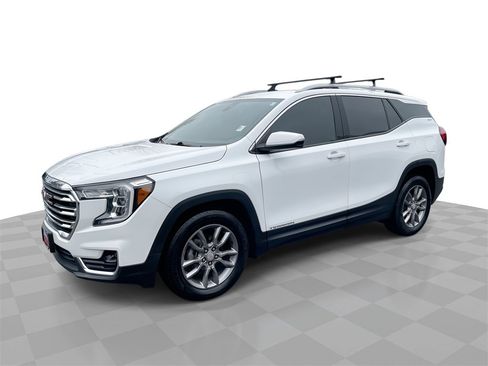 Used 2022 GMC Terrain SLT image 1