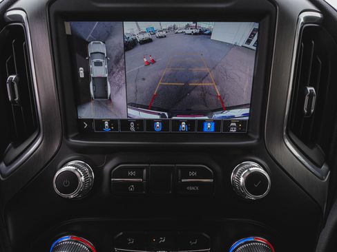 Used 2022 GMC Sierra 3500 Denali image 23