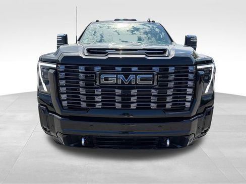 New 2026 GMC Sierra 2500 Denali Ultimate AWD/4WD image 2