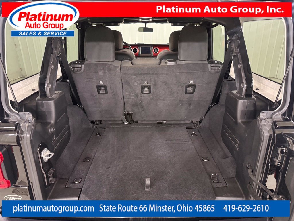 Used 2021 Jeep Wrangler Unlimited Rubicon w/ Dual Top Group AWD/4WD image 32