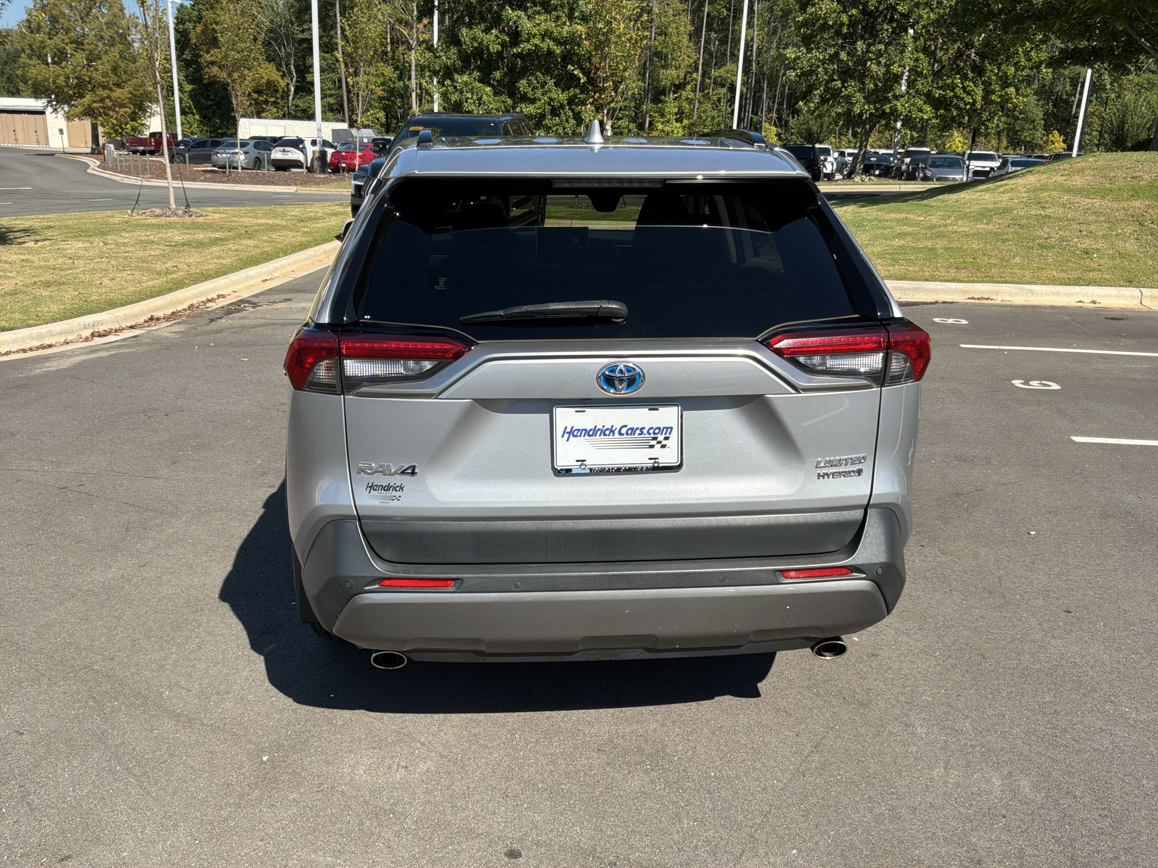 Used 2019 Toyota RAV4 Limited AWD/4WD image 9