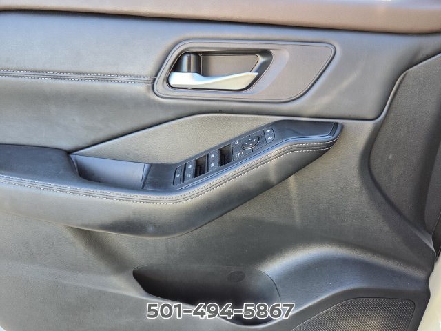 Used 2023 Nissan Rogue SV w/ SV Premium B Package AWD/4WD image 27