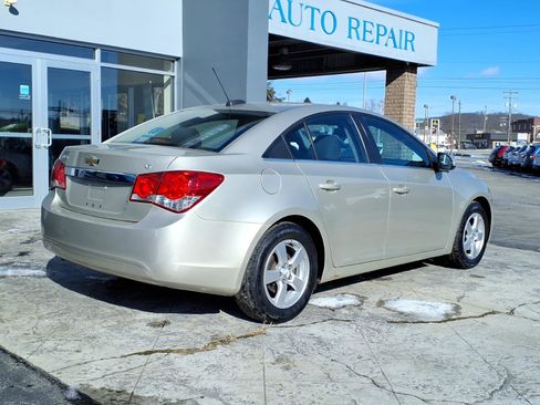 Used 2016 Chevrolet Cruze LT image 3