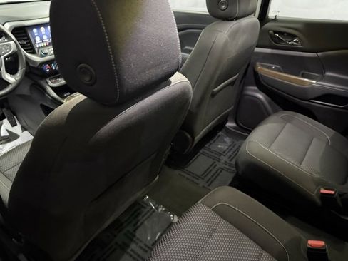 Used 2023 GMC Acadia SLE w/ Driver Convenience Package image 32