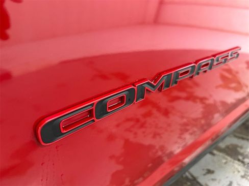 Used 2022 Jeep Compass Limited image 25