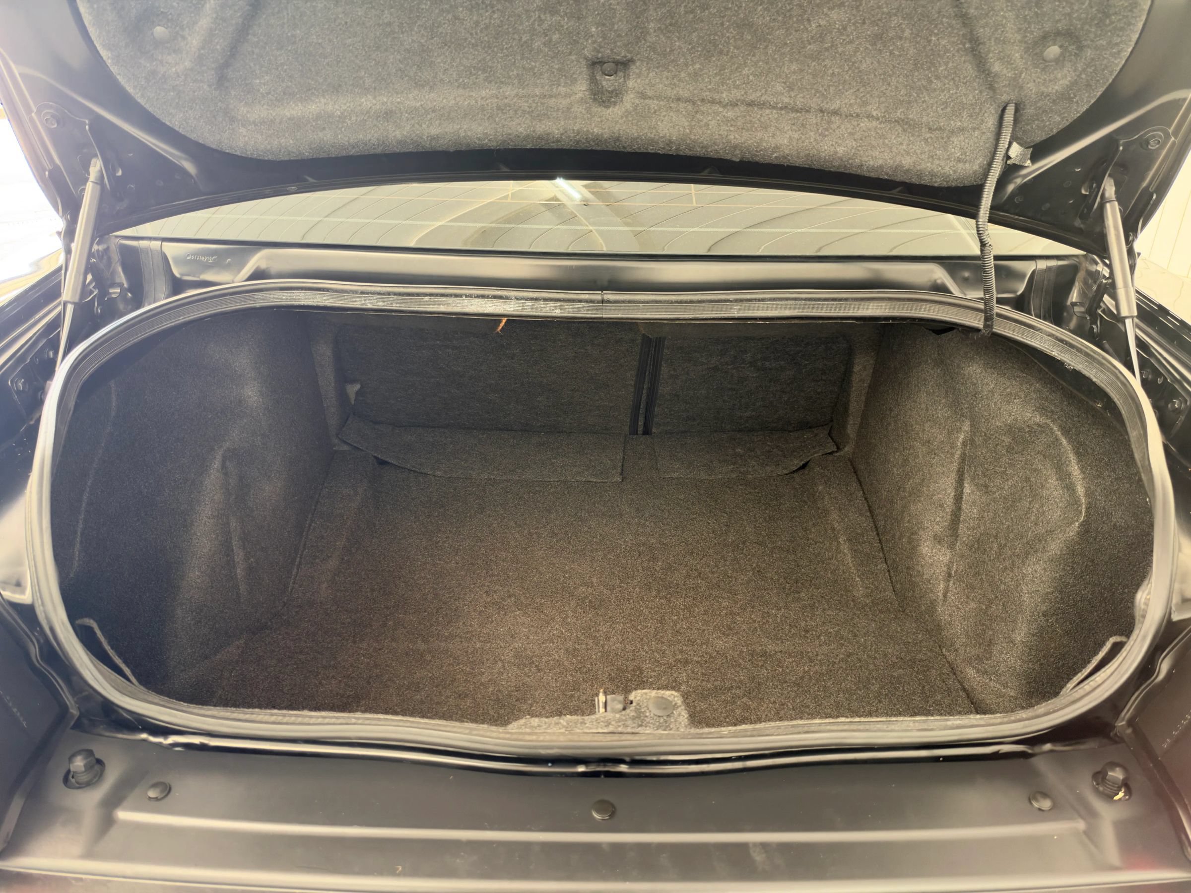 Used 2017 Dodge Challenger R/T RWD image 12